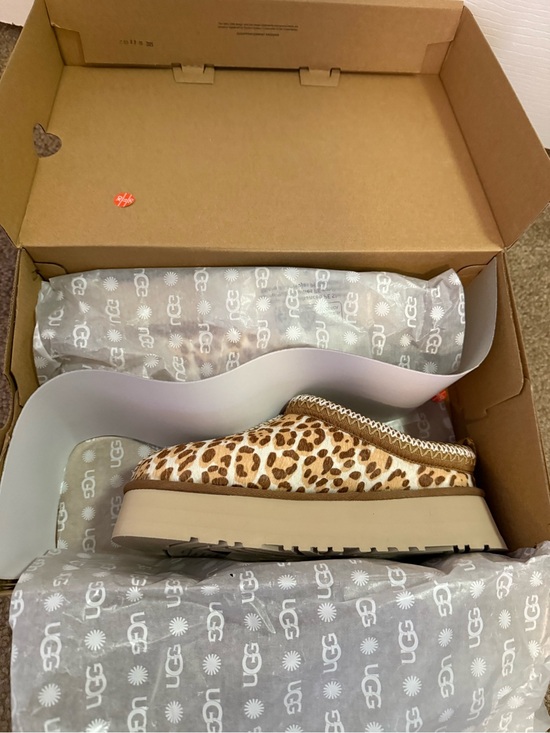 UGG Shoes - UGG Leopard Platform Tasman Plains in Beige and Brown
